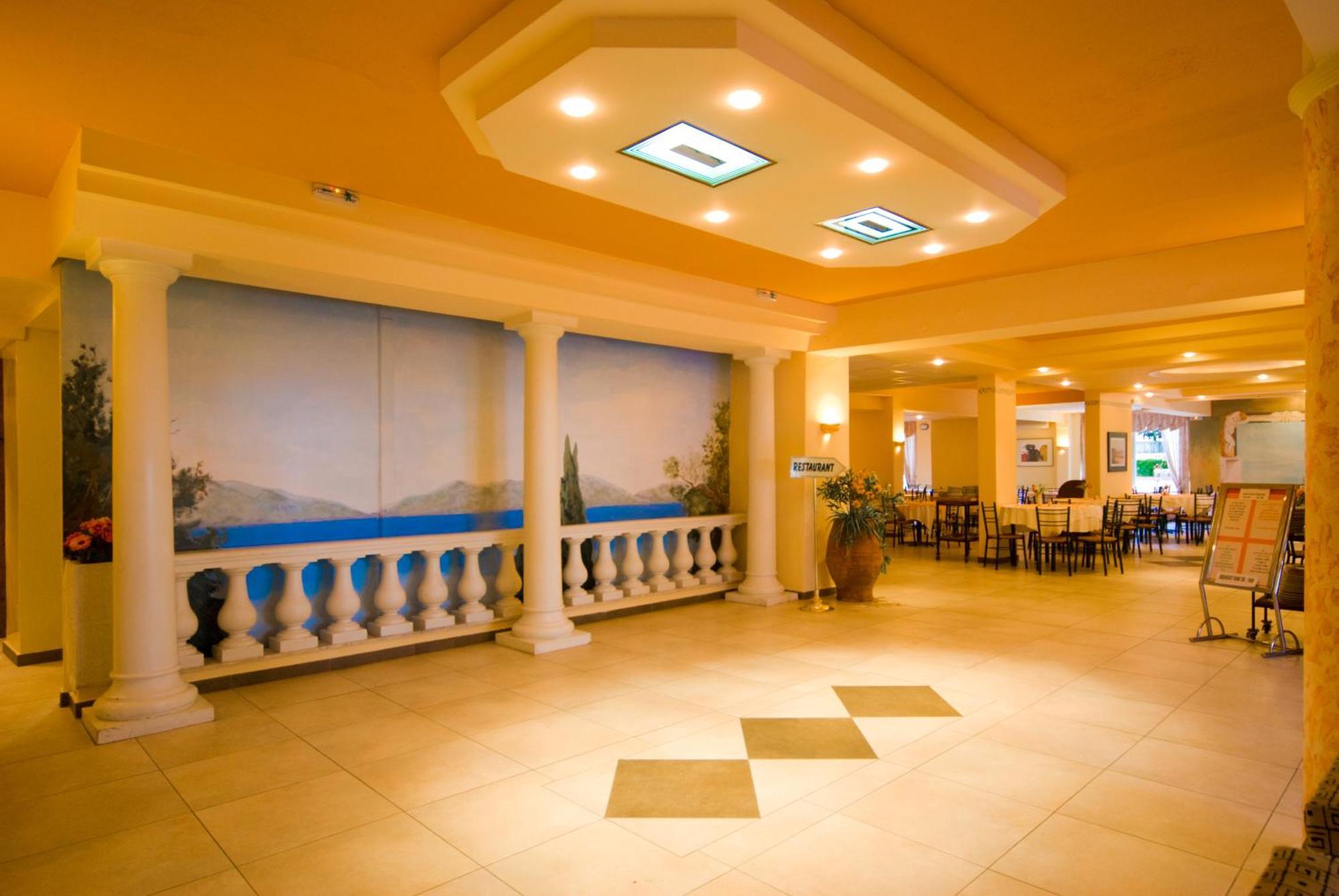 โรงแรมโปตามากิ บีช เวนิทเซส ภายนอก รูปภาพ